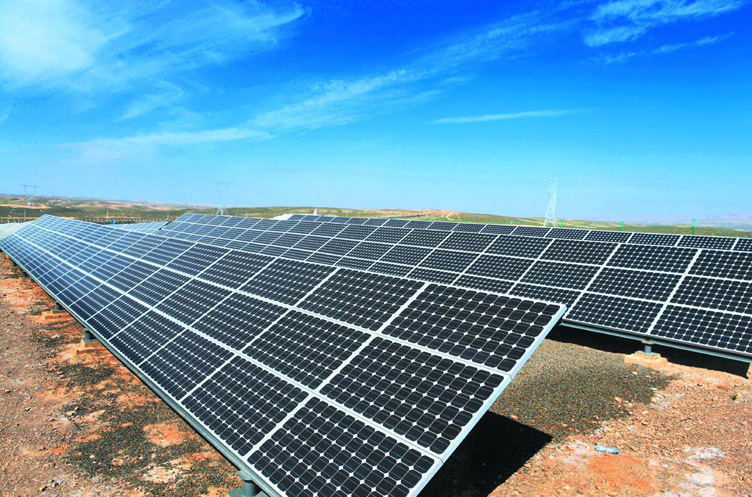 批發供應 太陽能發電系統 屋頂并網發電系統5KW——湖南省天賜陽光太陽能有限責任公司專業出品